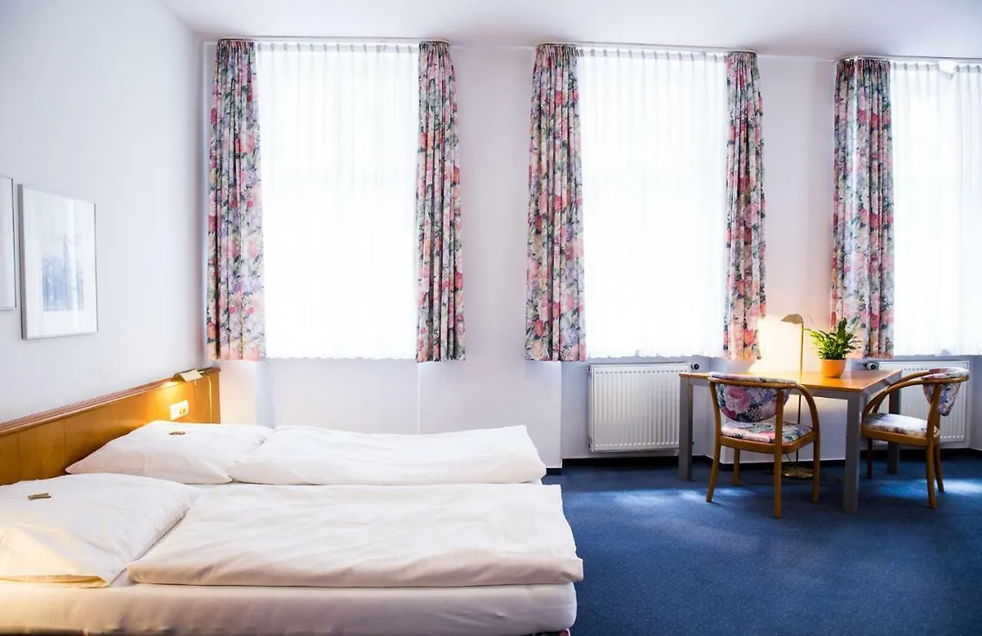Hotel Am Rathaus-1