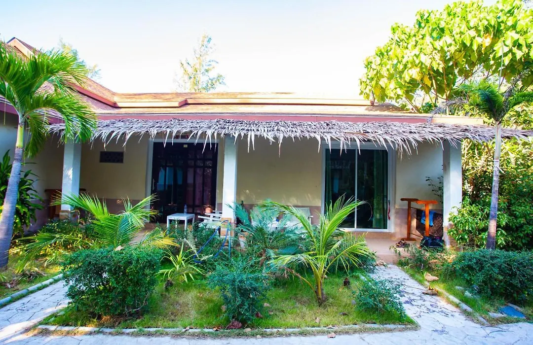 Banana Beach Resort-1