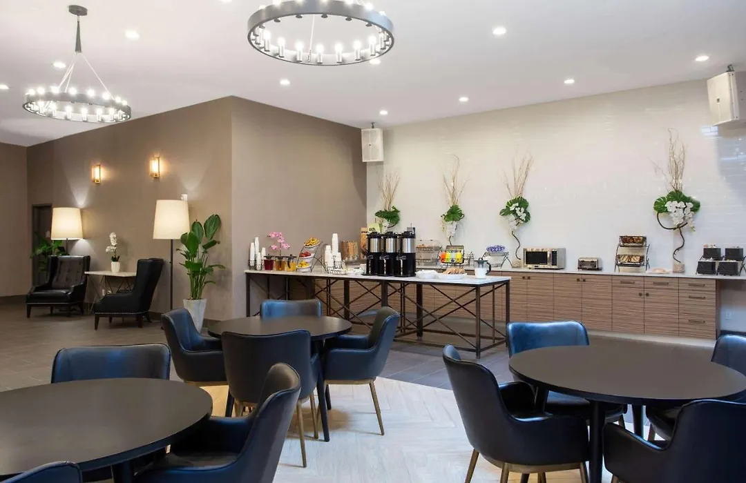 Microtel Inn By Wyndham Long Island City-1