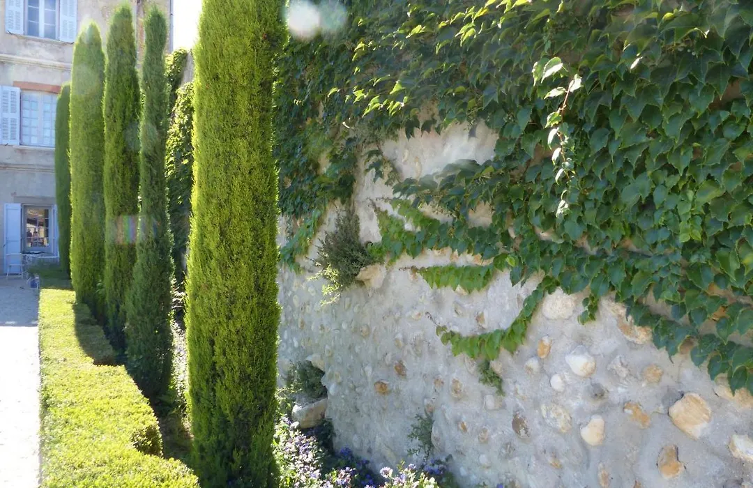 Chateau Du Grand Jardin-1