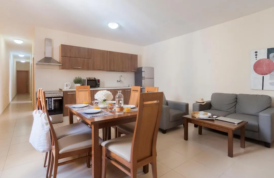 Blubay Apartments By St Hotels-1