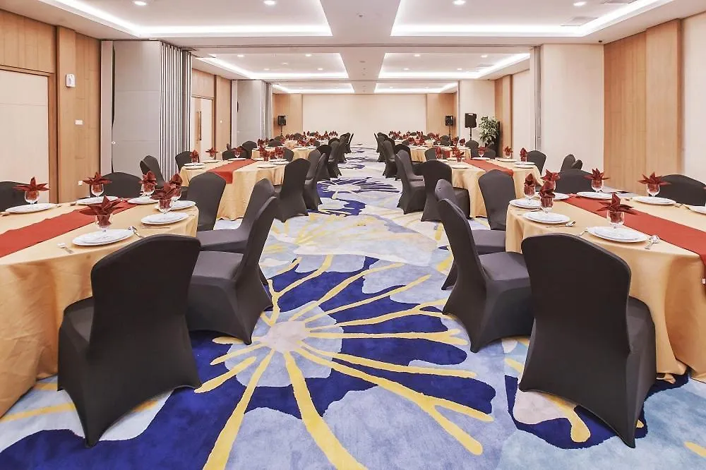 The Azana Hotel Airport Semarang-1