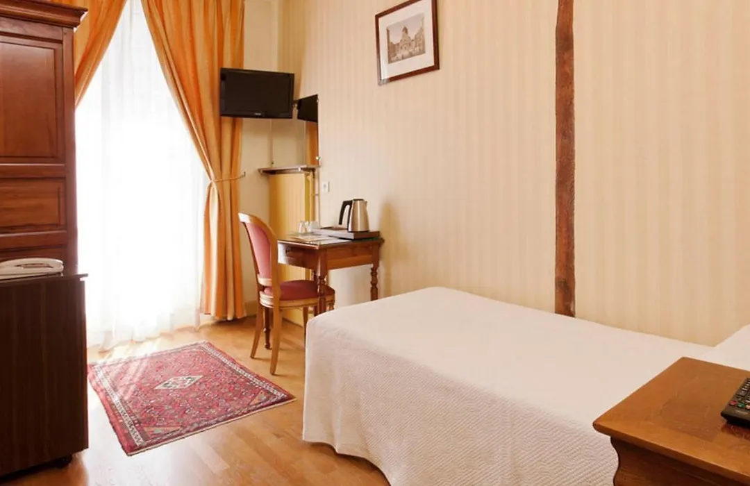 Hotel Du Palais Bourbon-1