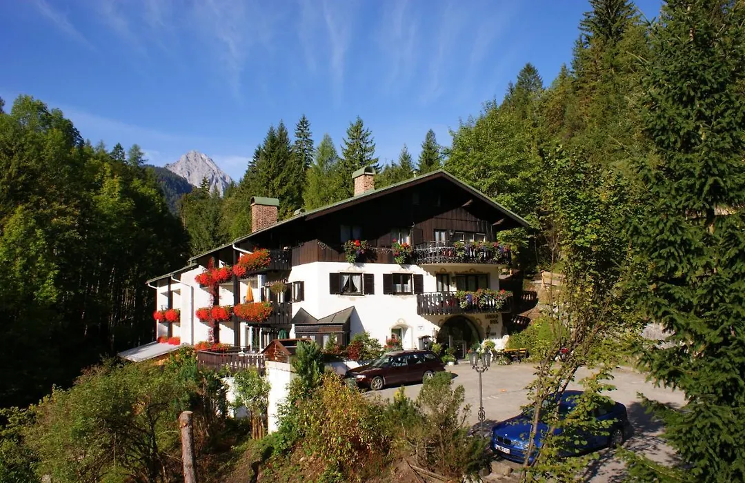 Gästehaus Lärchenhang-1