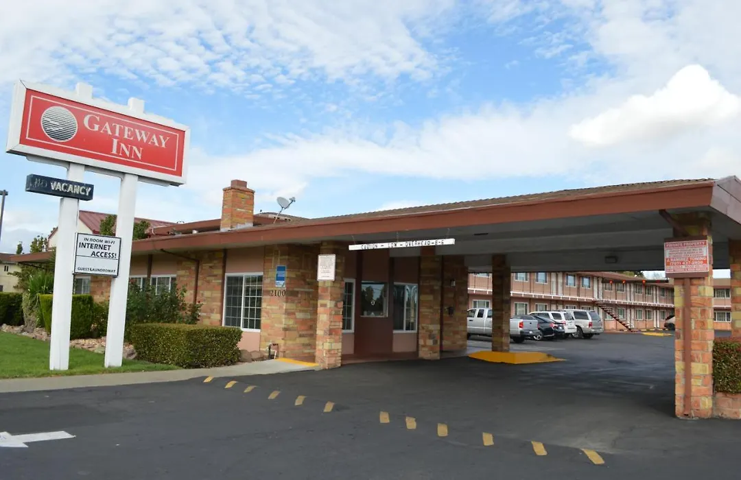 Gateway Inn Fairfield-1