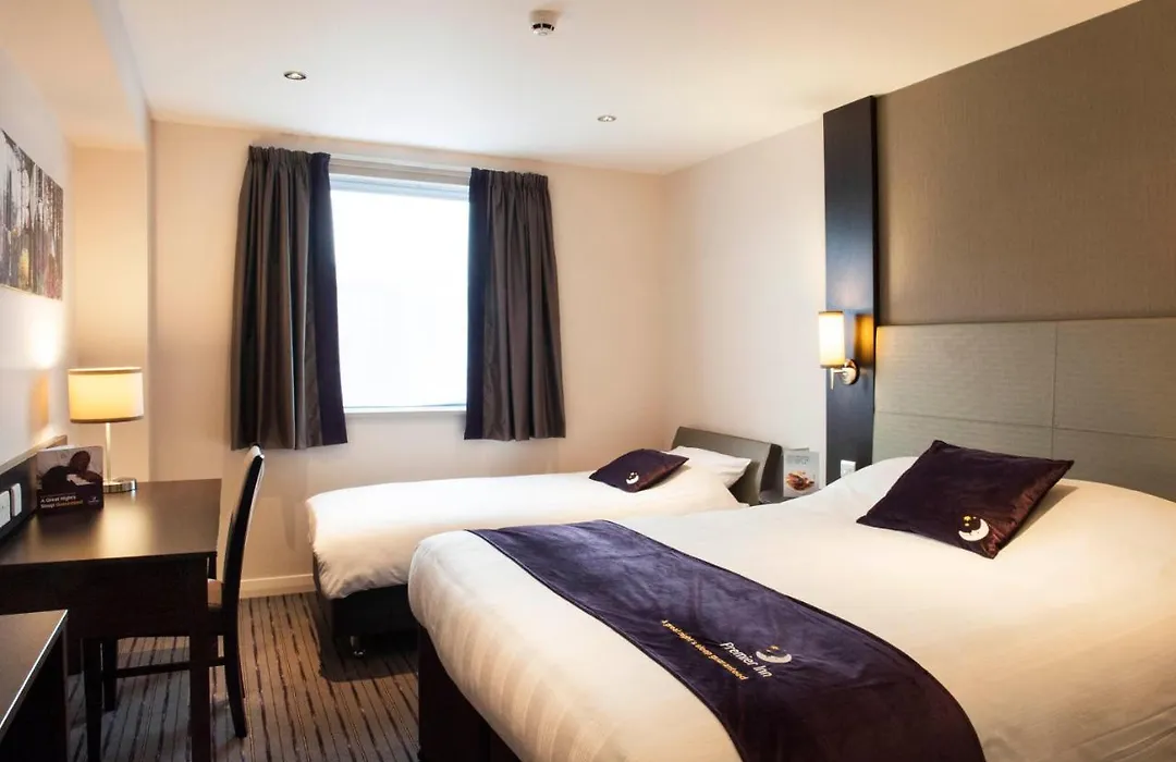 Premier Inn Guildford North - A3-1
