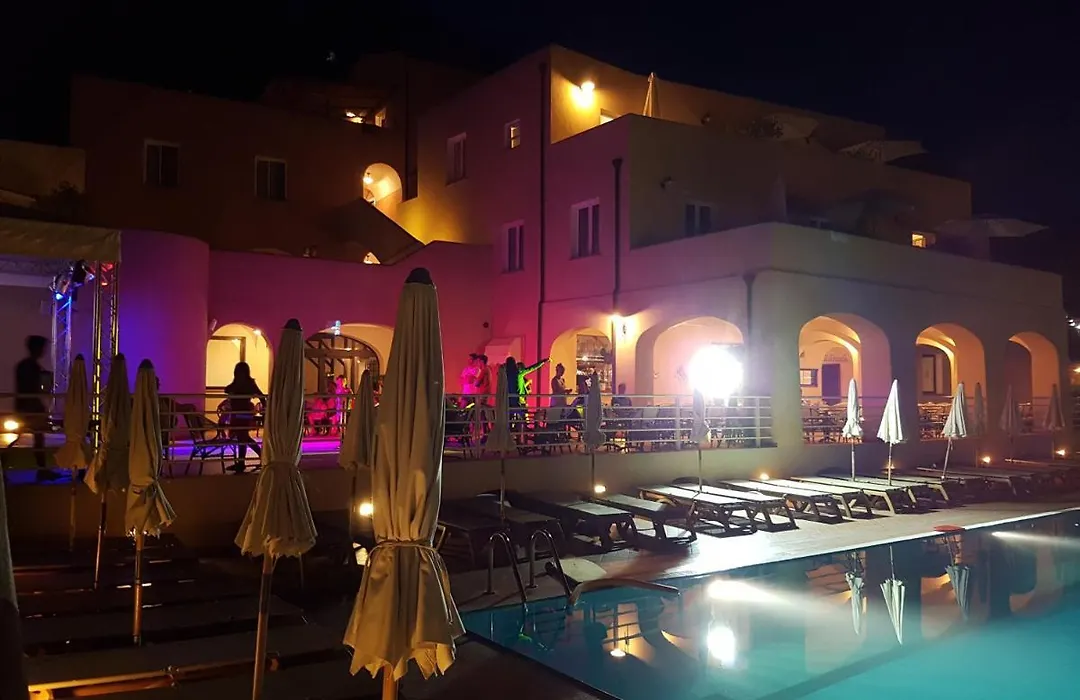 Il Villaggio Di Giuele-1