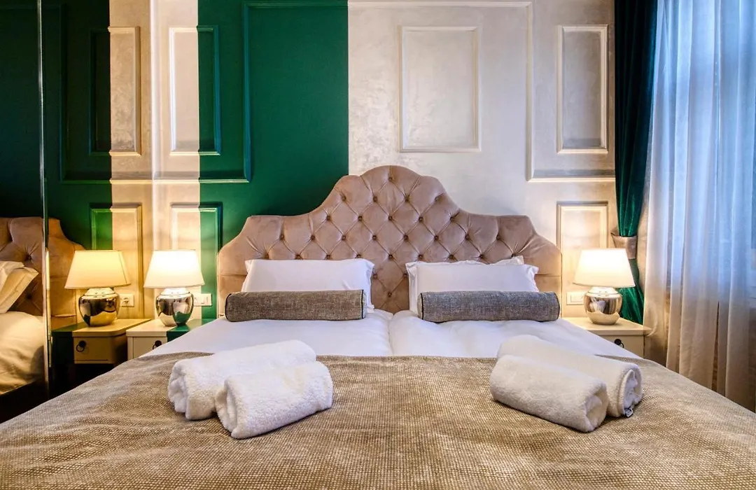 Riva Palace - Design Rooms-1