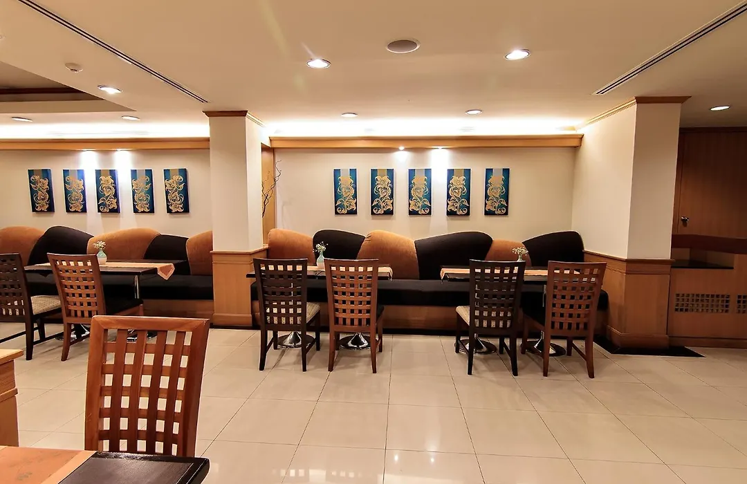 Bossotel Bangkok-1