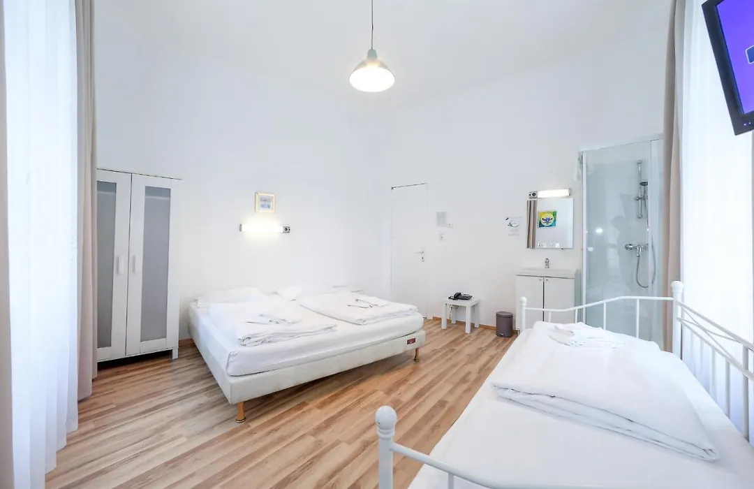 Timeout City Hotel, 5 Min To City Center, Self Check In-1