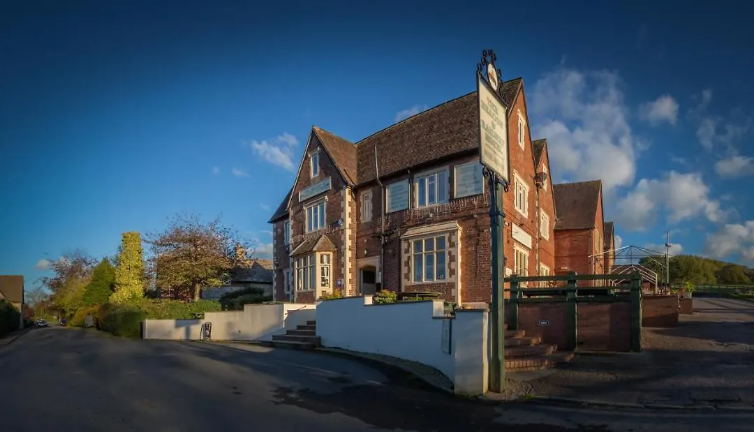 The Beacon & Railway Hotel-1