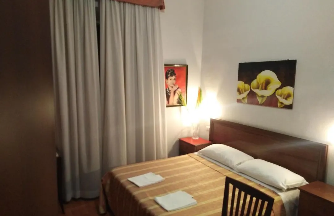 Hotel Gloria-1