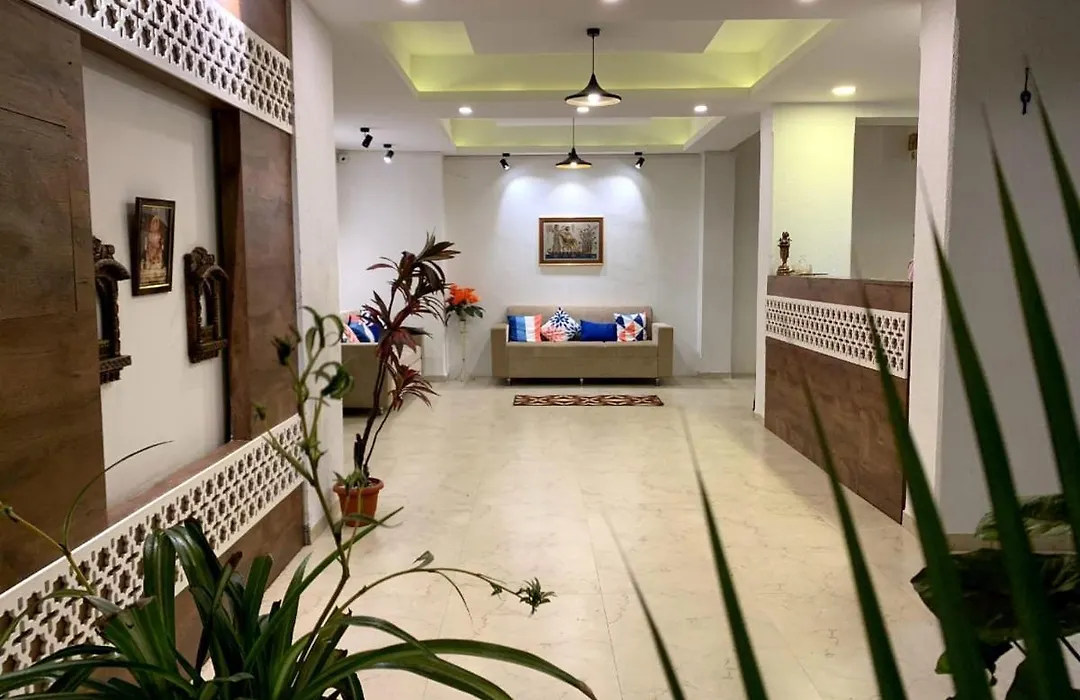 Emerald Vista Luxury Suites-1