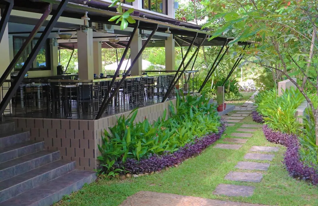 Fernvale Leisure Club And Resort-1