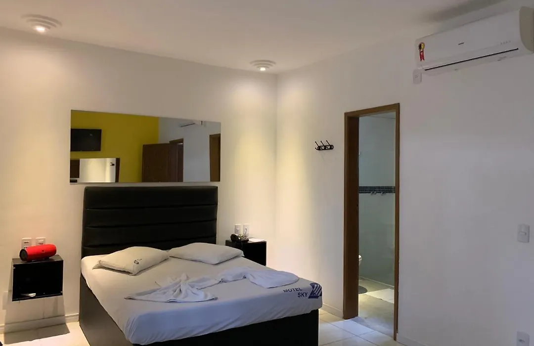 Motel Sky (Adults Only)-1
