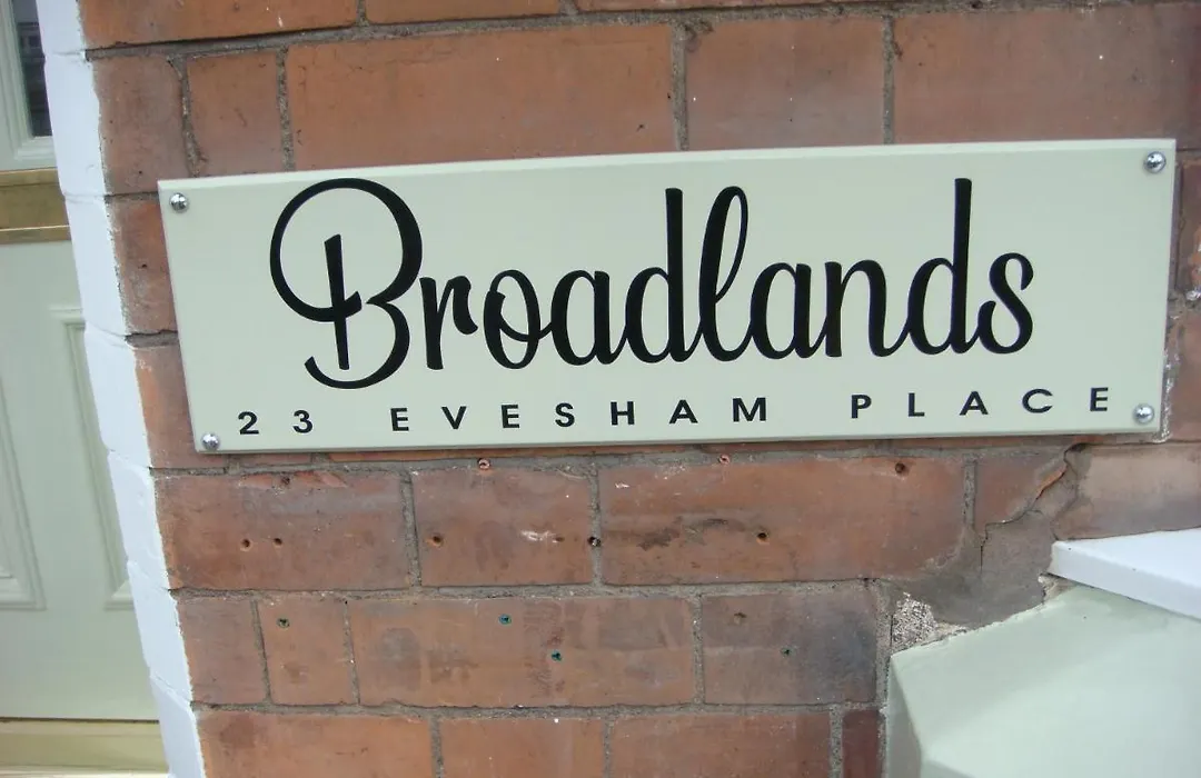 Broadlands Guest House-1