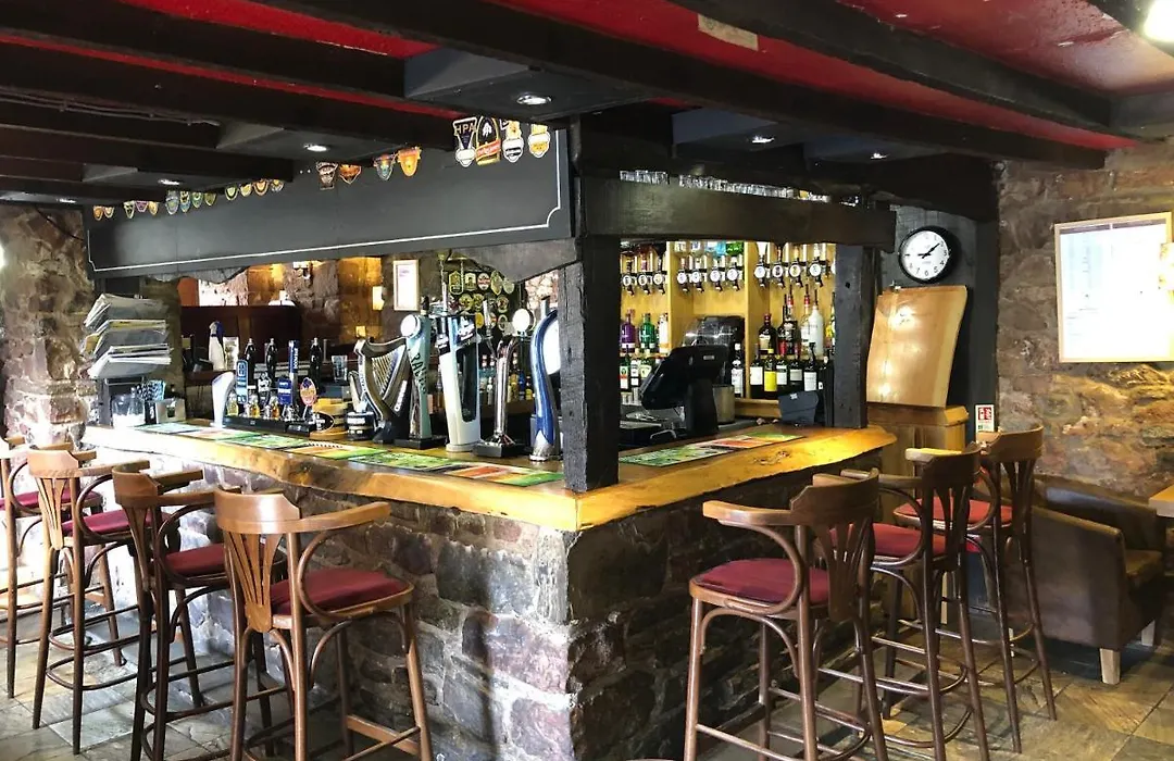 Butchers Arms-1