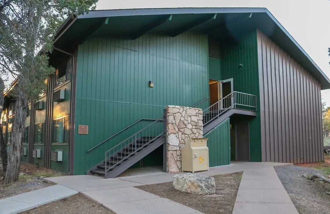 Yavapai Lodge-1