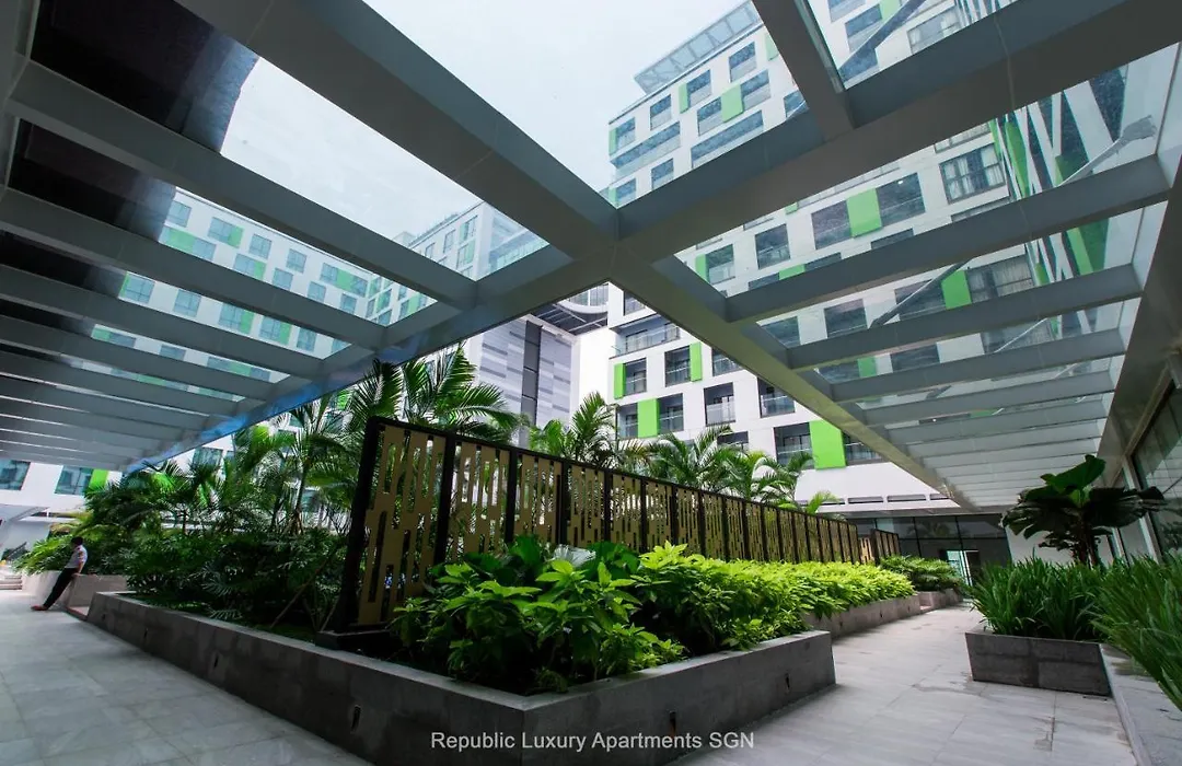 Republic Suites Ho Chi Minh City-1