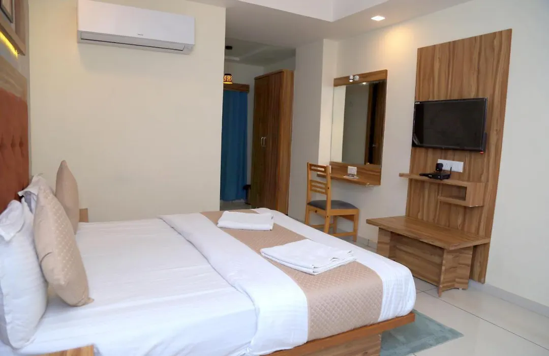 Hotel Shobhna Palace-1
