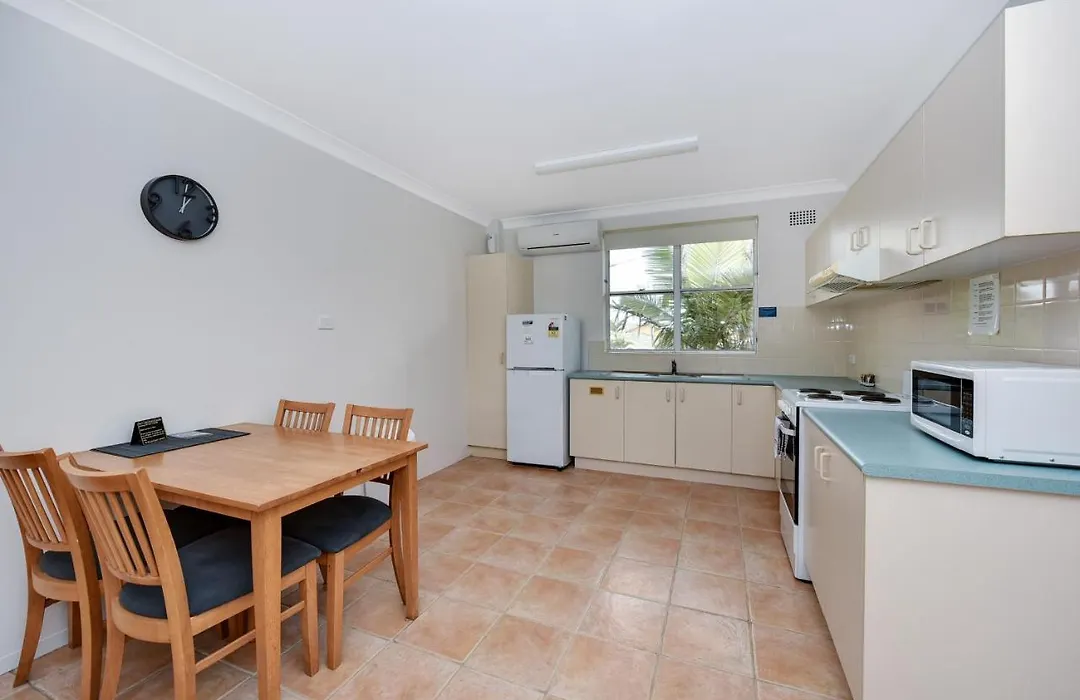 Oxley Cove Holiday Apartment-1