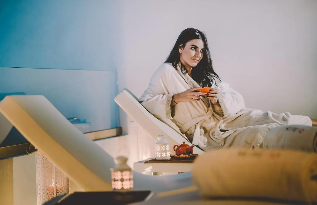 Suite 10 Home Design & Spa-1