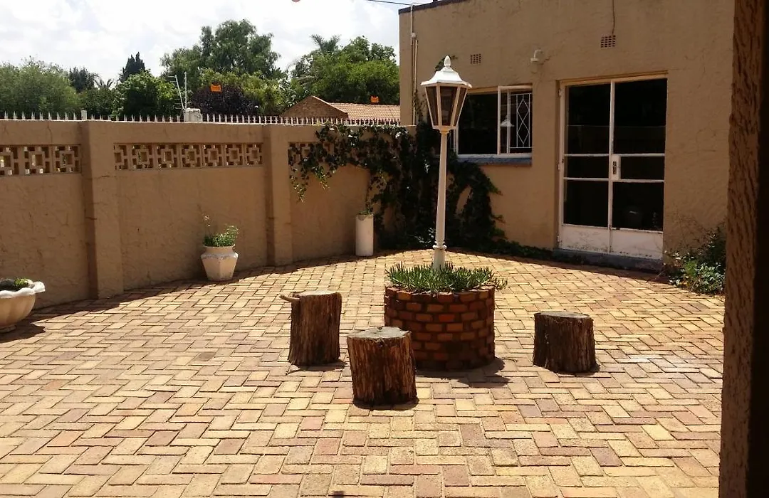 Moye Guest House-1