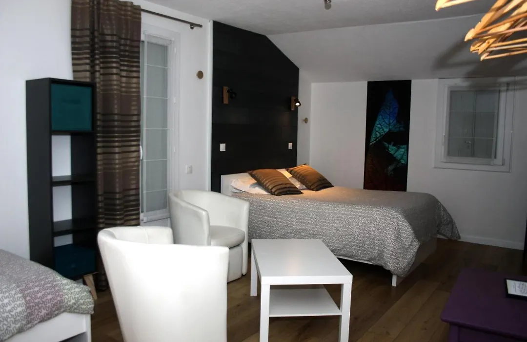 Hotel Les Castets D'Ayre-1