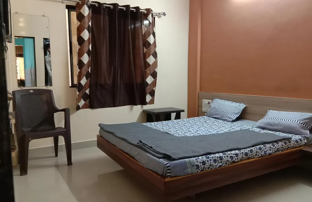 Hotel Laxmi Sadan-1
