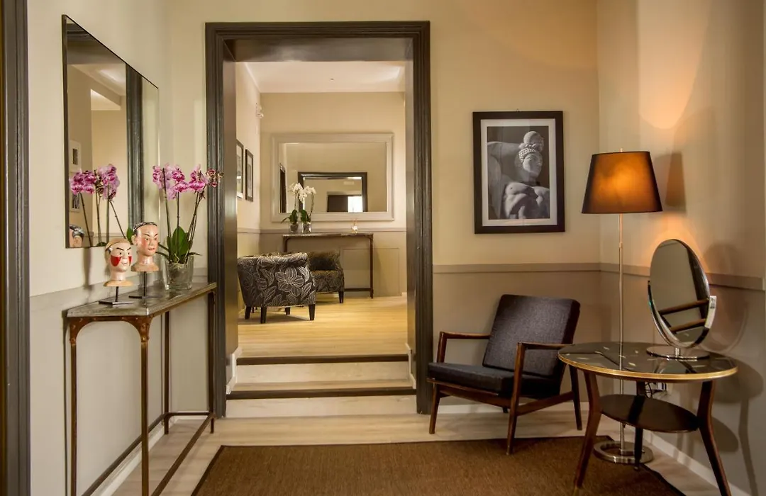 Nazionale 51 L Rooms-1
