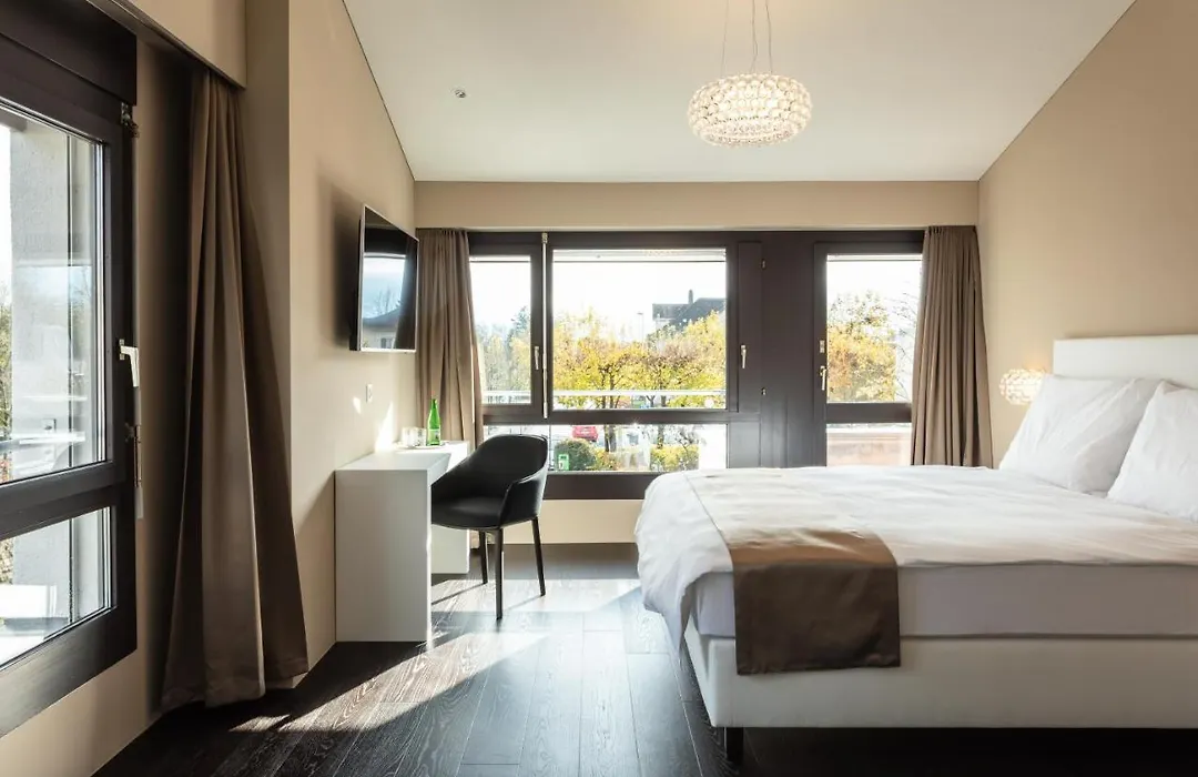 Hotel Lo! im Kreuz Jona-1