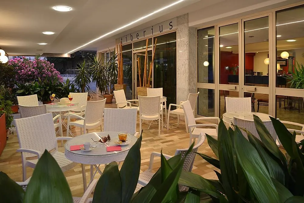 Hotel Tiberius-1