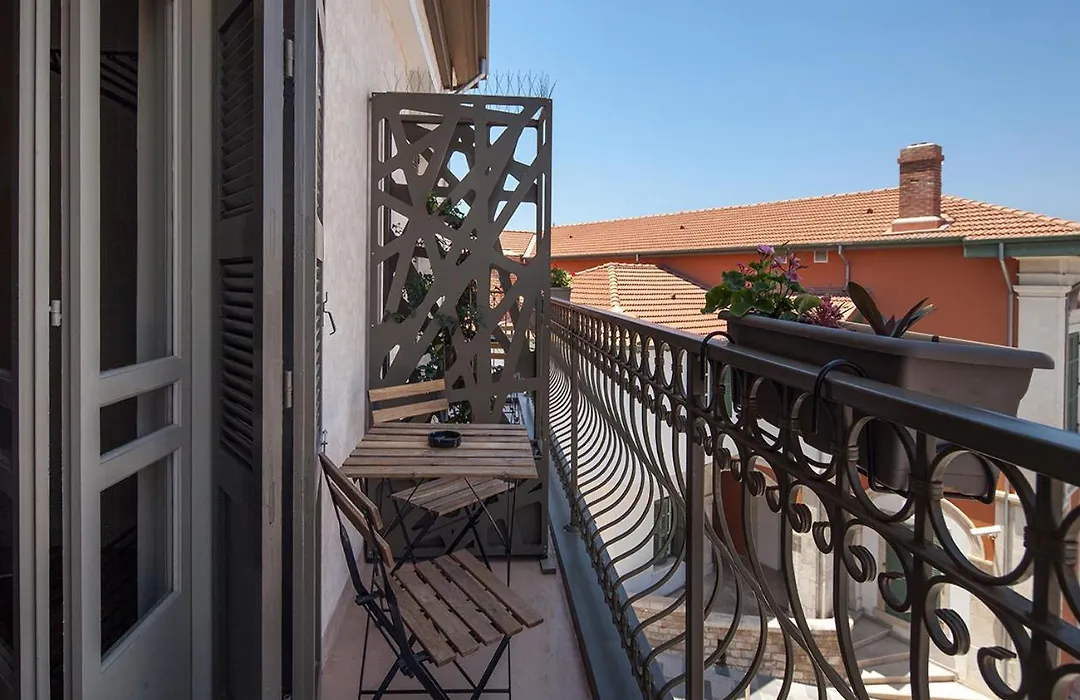 Casa Mespilea-1