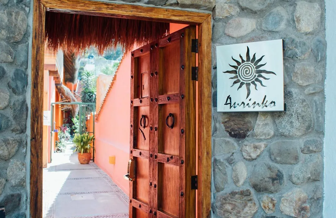 Aurinko Bungalows-1