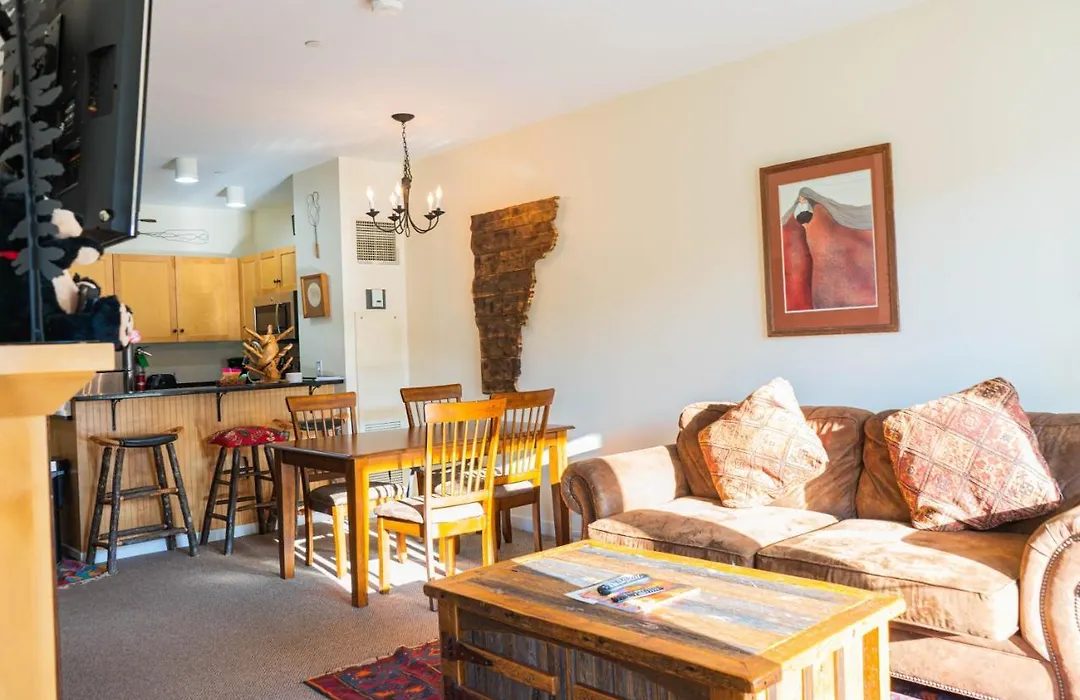 Long Trail House Condominiums At Stratton Mountain Resort-1