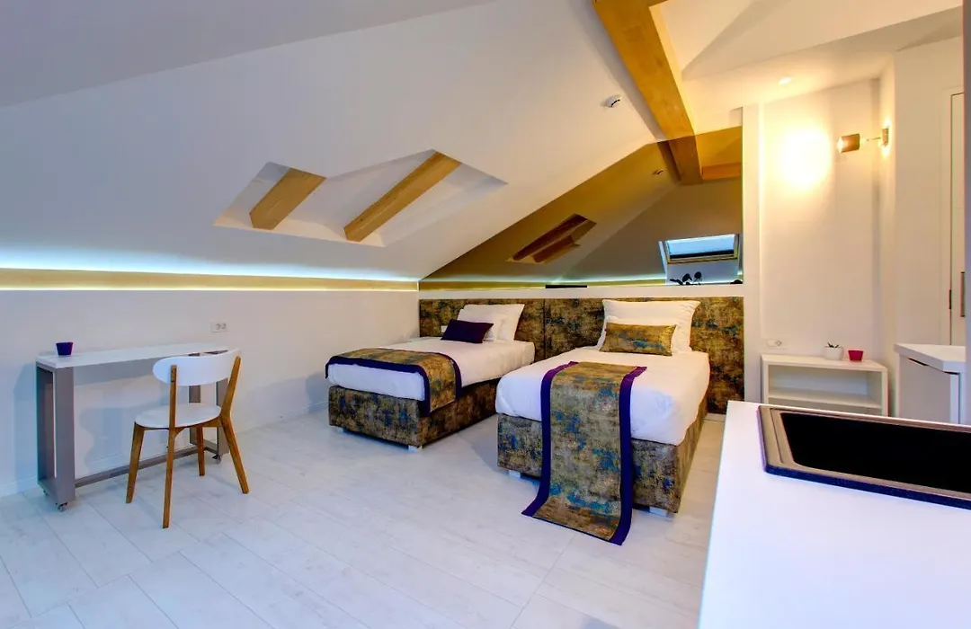 Diamond Rain Boutique Hotel-1