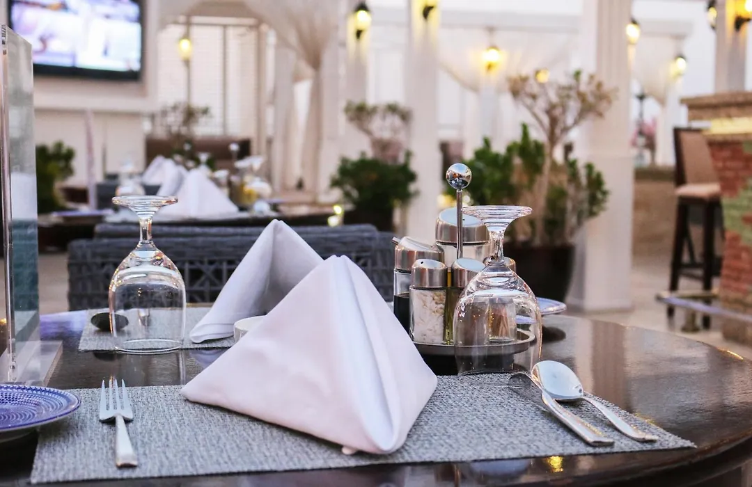 Ramada Hotel And Suites Amwaj Islands-1