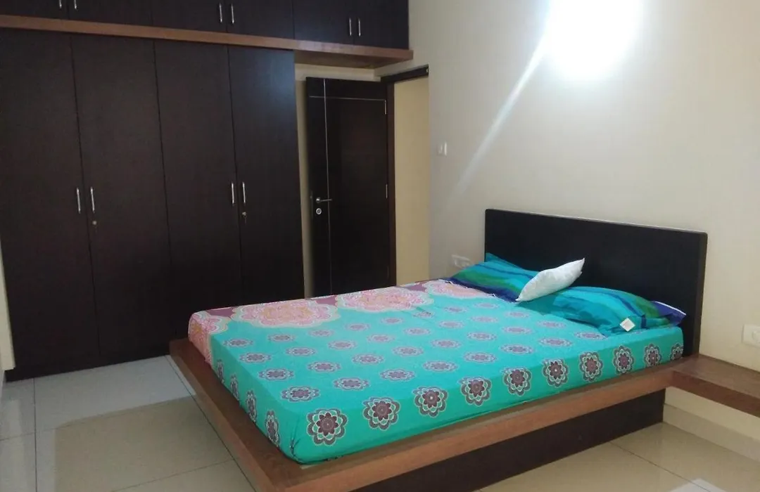 Suvarna Compact-1