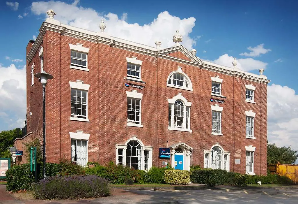 Travelodge Birmingham Kingswinford-1