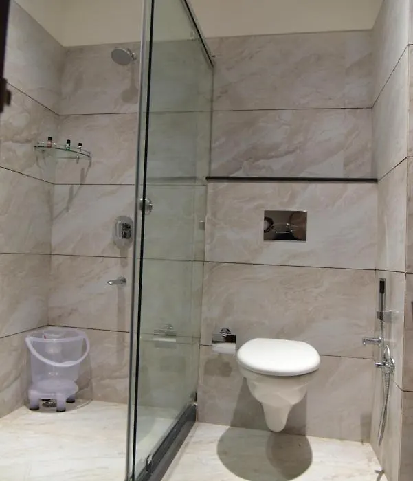 Hotel Crystal Grand-1