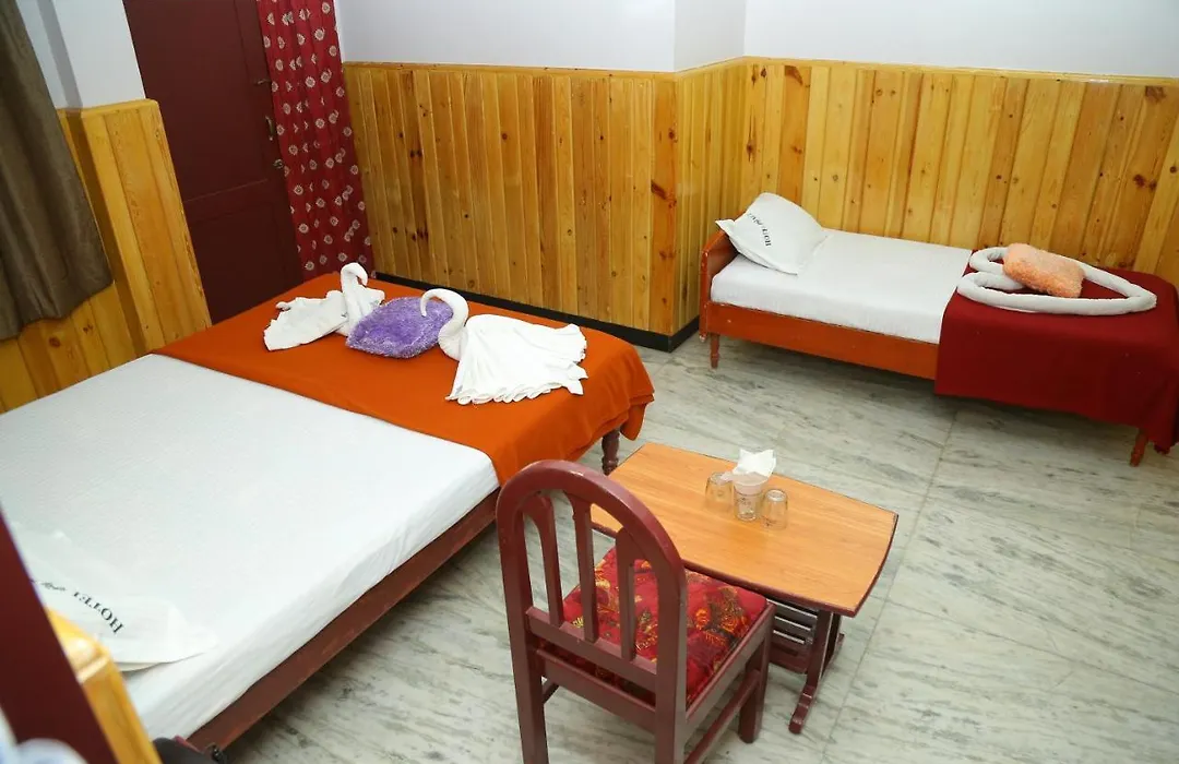 Hotel Nandha-1