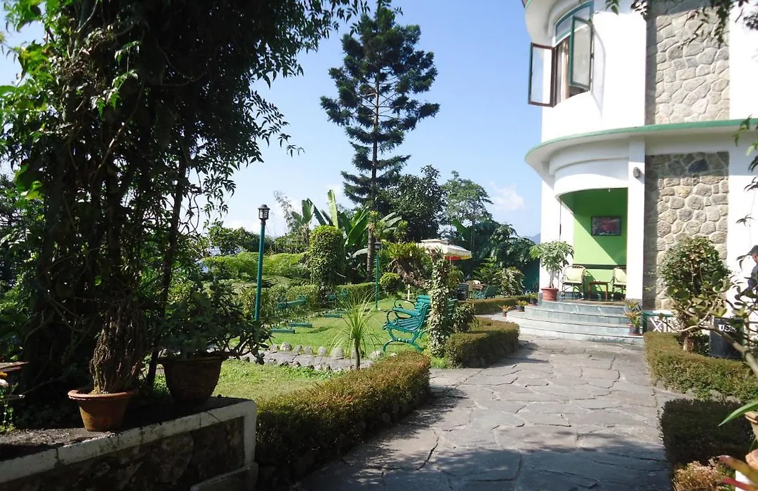 Rhenock House-1