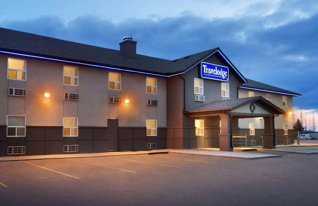 Travelodge By Wyndham Kindersley-1
