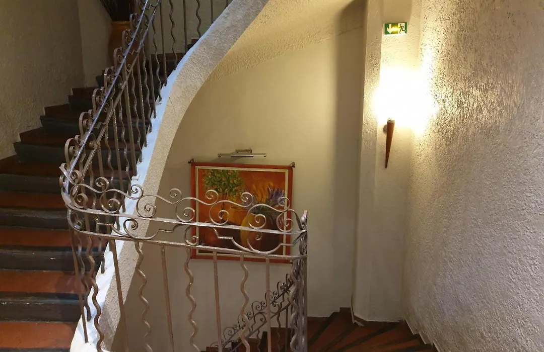 Hotel Bonaparte-1
