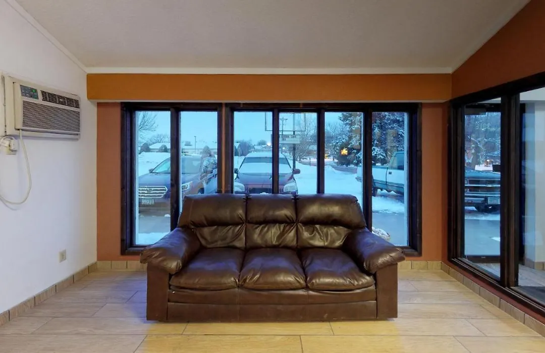 Waconia Inn And Suites-1