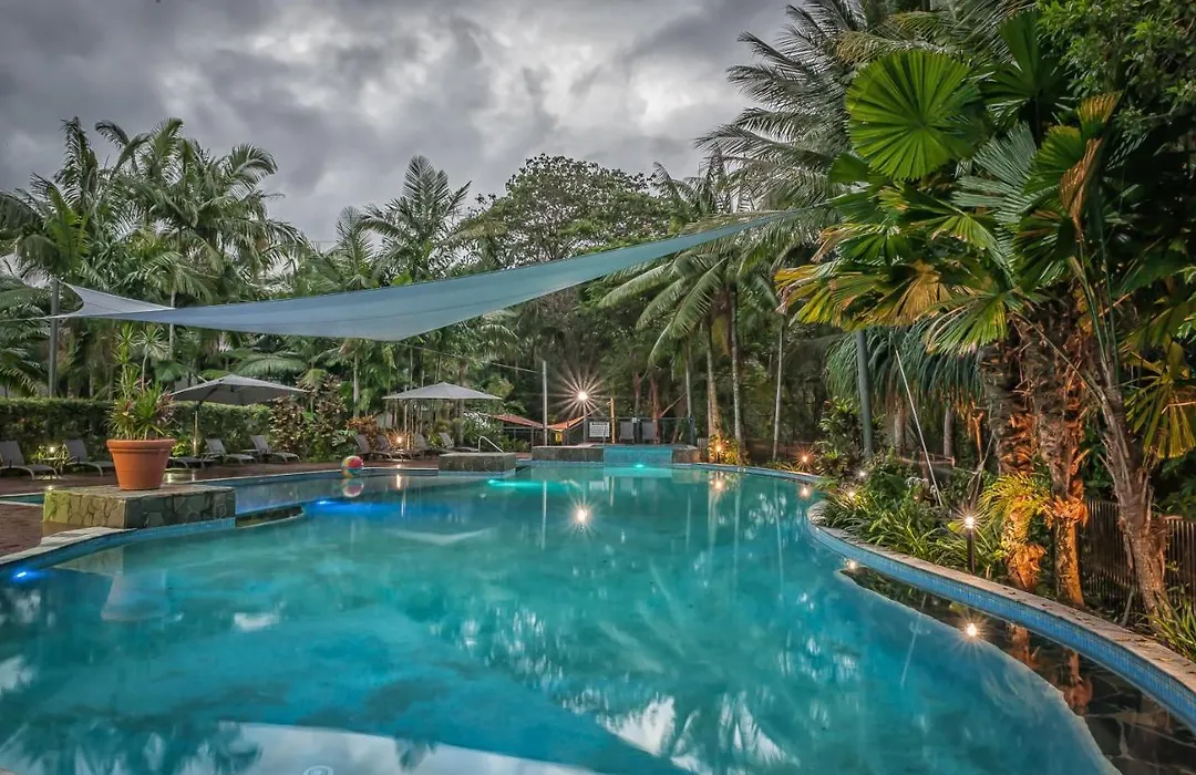 Oasis At Palm Cove-1