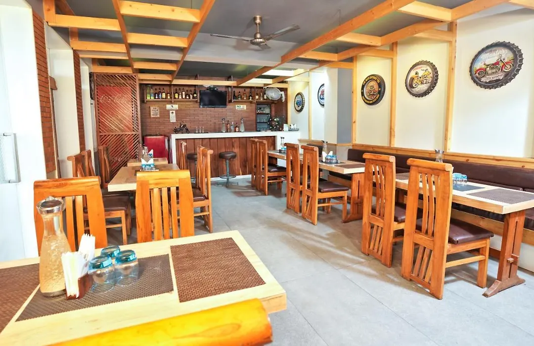 Mayur Hotel Bar And Restaurant-1