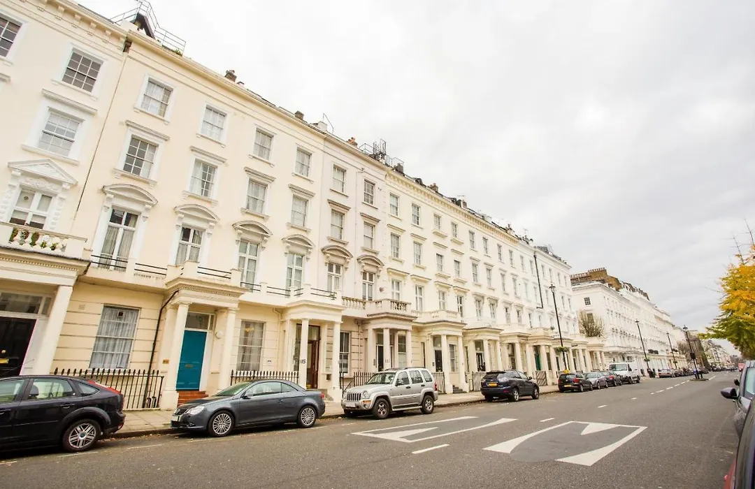 St George'S Hotel-1