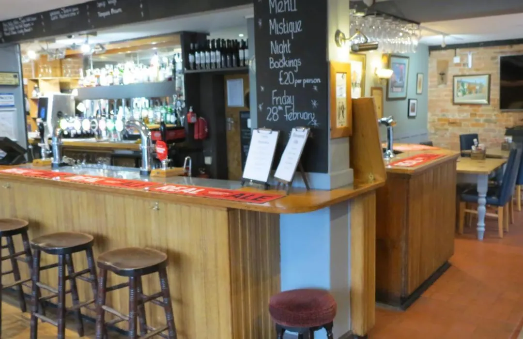 The Lion Waddesdon-1