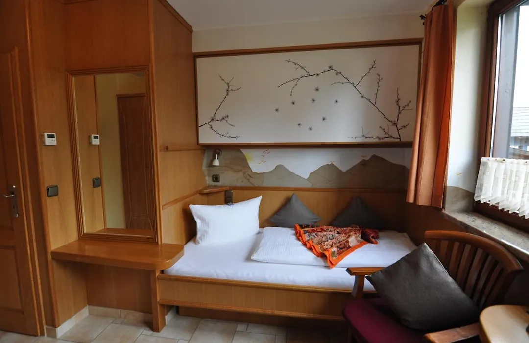 Hotel Pension Blumenbach-1